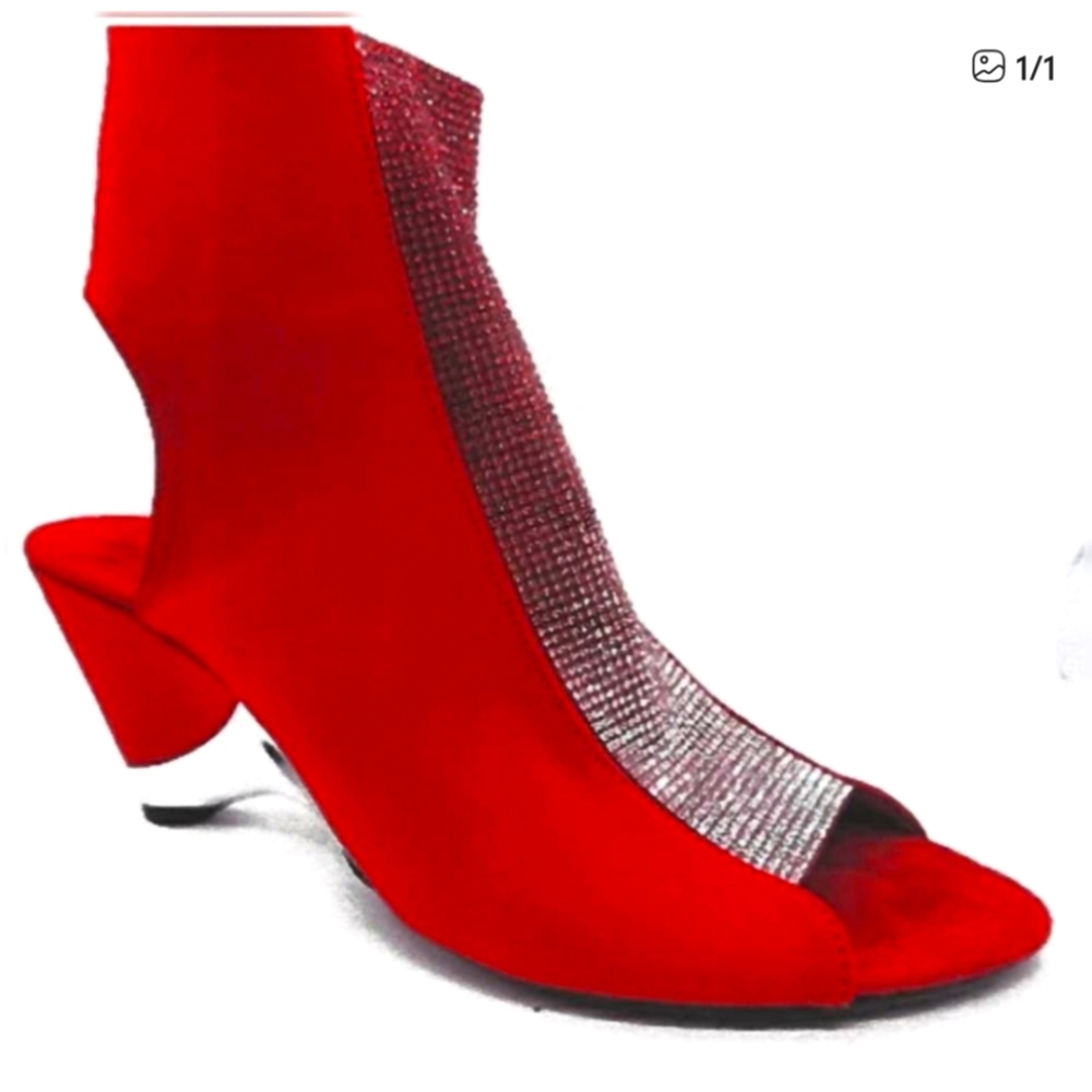 ONEX Gabriella Red Wedges Ombre Crystals Silver Tipped Heel Nwot Size 6